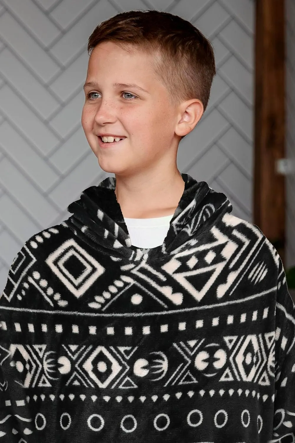 Mad Dog Kids Blanket Hoodie - Wearable Blankets with Cozy Sleeves, Soft Fleece & Sherpa Designs, for Boys & Girls, Ages 4-13