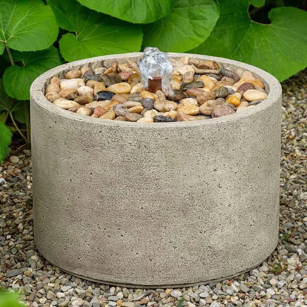 Salinas Pebble Fountain Campania International